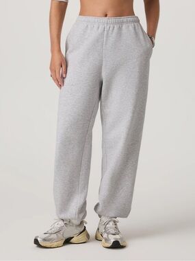 Vuori Restore Classic Sweatpants Short XS Gray High Rise Jogger, Like New